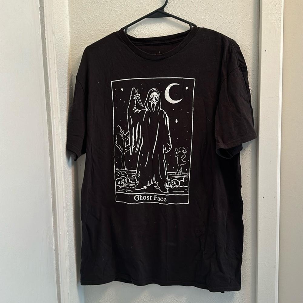 Ghostface tarot card t-shirt, black. Used, like new.